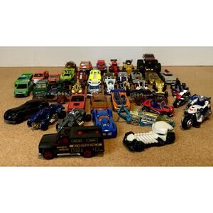 Hot Wheels Lot 43 Cars Mixed Diecast Toy Bundle Cars & Bikes